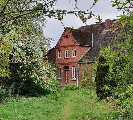 Wunderschöne sanierte 220qm Wohnung auf alten Reiterhof