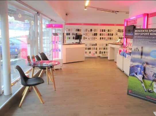 Helle und flexible Büro/Ladenfläche mit Fensterfront inkl Parkplätzen in Wasseralfingen