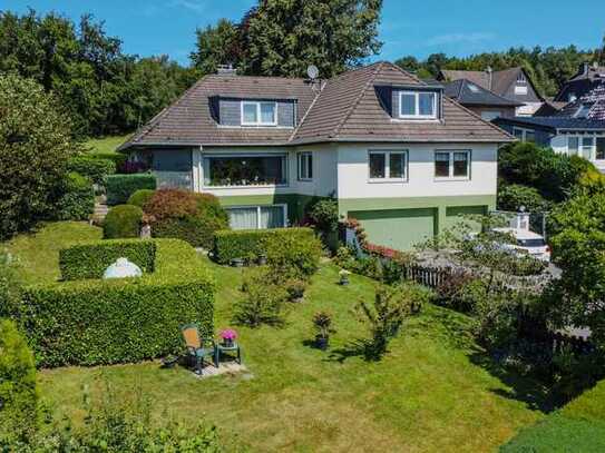 Traumhaftes Einfamilienhaus mit Einliegerwohnung in Remscheid - Großzügig, Grün und mit Ausblick!