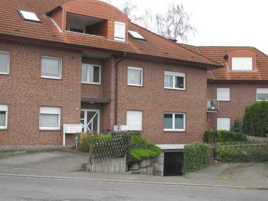 Vermietete 4- Zimmer Wohnung mit Terrasse in Leopoldshöhe