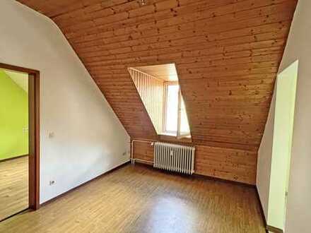 5048 - Gemütliche 2-Zimmer-Dachgeschosswohnung in der Oststadt!