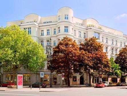 Stellplätze am Kurfürstendamm zu vermieten!