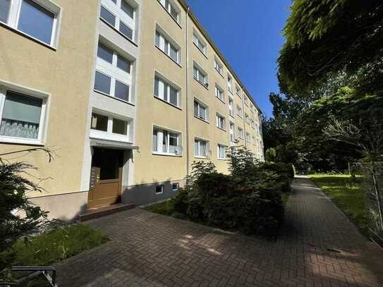 Günstige 2-Zimmer Eigentumswohnung mit Balkon in Weißandt-Gölzau