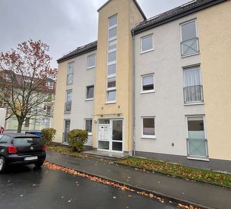 Helle und freundliche 2 Raumwohnung im 2. OG mit Balkon undStellplatz