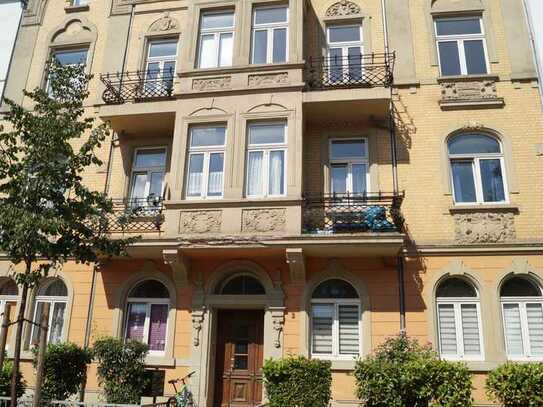 schöne 2-Raum-Wohnung mit Balkon im 2.Obergeschoss zu vermieten