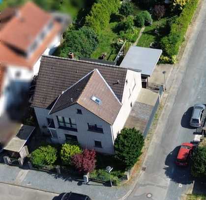 Einfamilienhaus mit vielen Möglichkeiten und schönem Garten