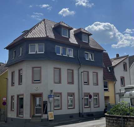 Attraktive 4-Zimmer-Maisonette Wohnung mit Dachterrasse in Eltville am Rhein