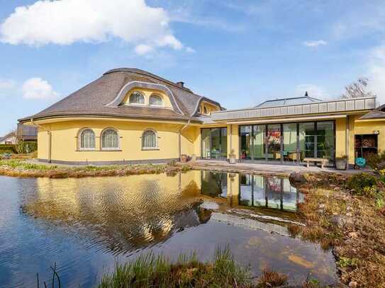 Großzügige, Licht durchflutete Villa auf großem Grundstück mit Teich in Simmern
