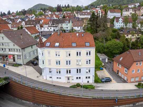 Attraktives Investment: 8-Familienhaus in zentraler Lage von Albstadt-Ebingen mit fast 6% Mietrendit