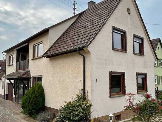 Berg (Pfalz) - 5-Zimmer-Einfamilienhaus mit Potenzial
