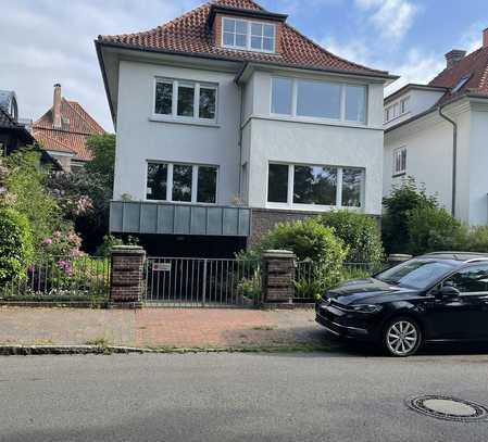 Vollständig renovierte 2-Zimmer-Dachgeschosswohnung mit EBK in Oldenburg, Gerichtsviertel