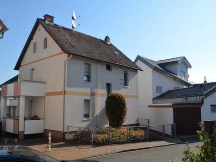 3 Familienhaus (vermietet) mit Garage und Hoffläche in Kelkheim-Münster
