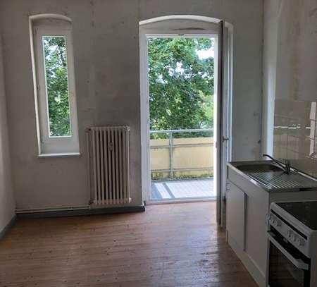 Schöne Wohnung mit Charme und Balkon, ruhiger Innenhof!