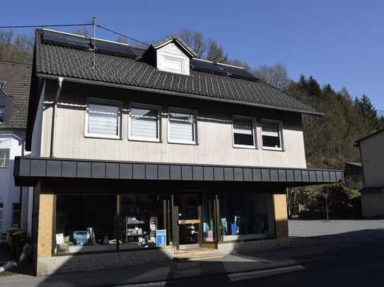 Wohnhaus mit Garten und Scheune im Zentrum von Ludwigsstadt