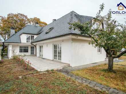 Großzügiges Einfamilienhaus in zentraler Lage in Langenau!