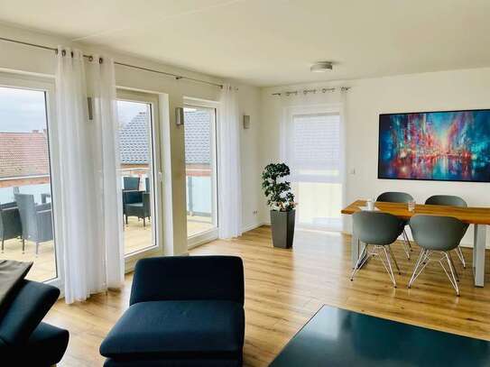 Exklusive 2,5-Zimmer-Penthouse-Wohnung mit großem Balkon und EBK