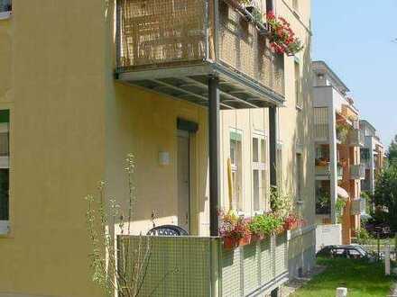 charmante 2-Raum-Wohnung mit Loggia in Löbtau-Süd