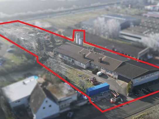 Große Industrie Halle ca. 1.200m² Fläche ca. 5.800m² Grundstück Teilweise Vermietet Zu verkaufen!