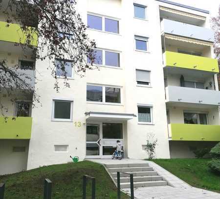 Sonnige, ansprechende 2,5-Zimmer-Wohnung, 2 Balkone (3. OG, ohne Aufzug) in Biberach (Stadt)