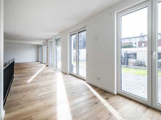 Samstag, 22.02.2025 OPEN HOUSE von 11-13 Uhr Elegante Erdgeschoss-Maisonette-Wohnung mit Gartenantei