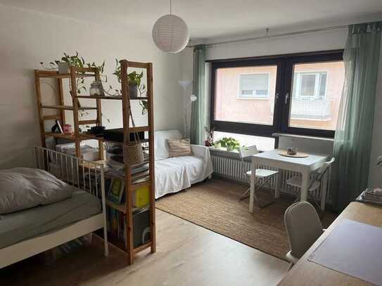 Zentrale 1-Zimmer -Wohnung in Mannheim, Quadraten