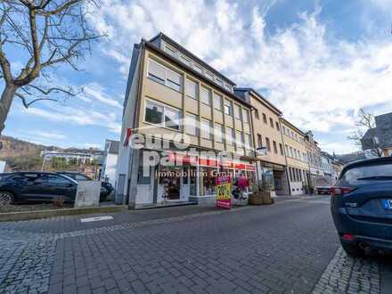 Großzügige Gewerbeeinheit in etablierter Geschäftslage!