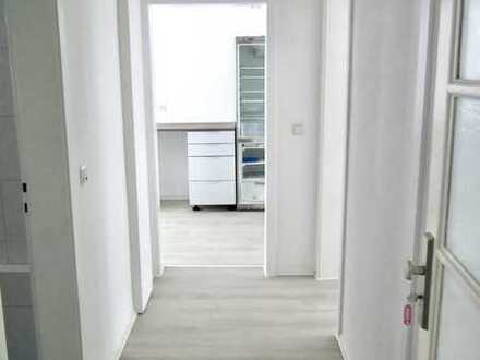 Gepflegte 2-Zimmer-Wohnung mit Wohnküche und Loggia in Neckarstadt-West, Mannheim