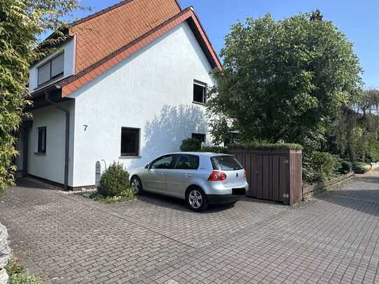 **Attraktives 1- bis 2-Parteien-Haus in ruhiger Lage von Lampertheim-Neuschloß am Waldrand**