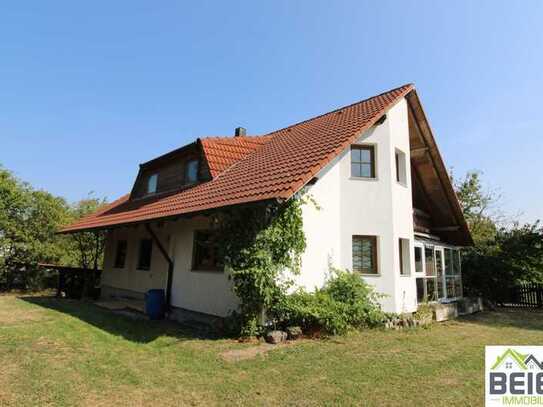 Ein- Zweifamilienhaus in ruhiger Naturlage