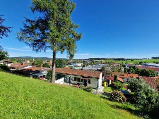 Sanierung oder Neubau? Großzügiges Wohngrundstück in sonniger Wohnlage!