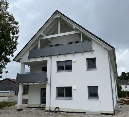 Neubau ! 2 Zi. DG Wohnung mit 21 qm Loggia !