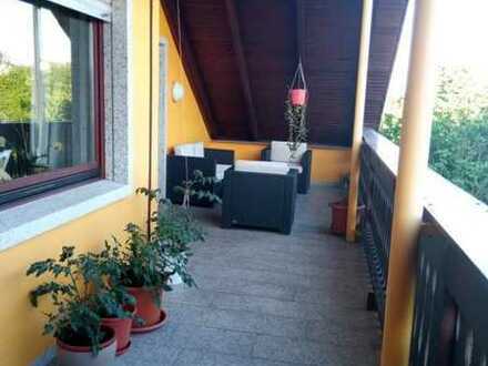3-Zimmer-Dachgeschosswohnung mit großen Balkon ruhige Lage in Neustadt an der Aisch