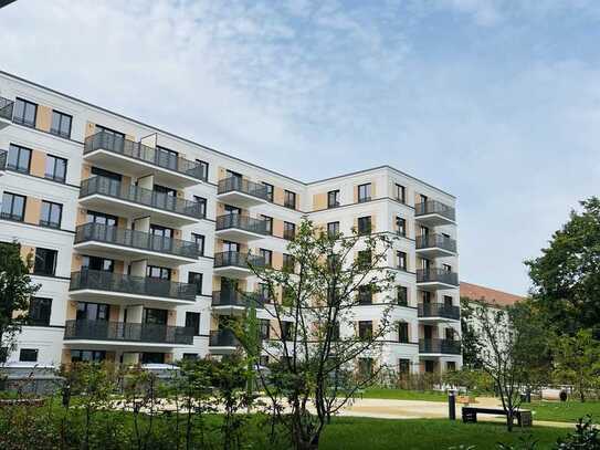 Erstbezug Neubau Wohnung mit Terrasse mit Blick zum privaten inner Garten