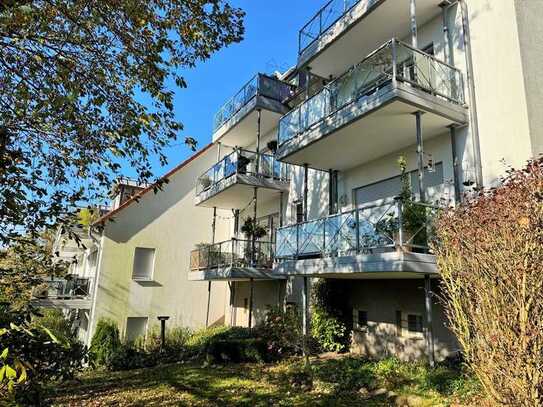 ***W´tal, Zooviertel - stylische 2-Zi.-Dachgeschosswohnung mit Stil und Blick über die Stadt!***