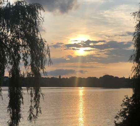 Traumhaftes 9-Zimmer Villa in Hamburg direkt am Kanal