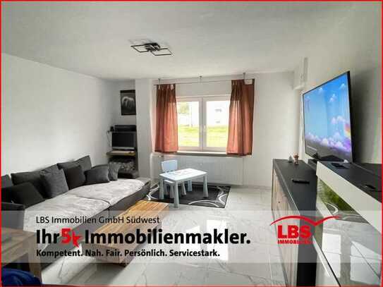 Komplett sanierte 3-Zimmer-Erdgeschosswohnung + Garage