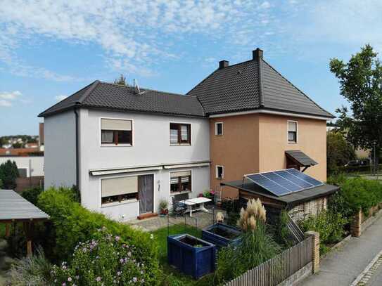 Charmantes Zweifamilienhaus mit Burgblick in Burglengenfeld