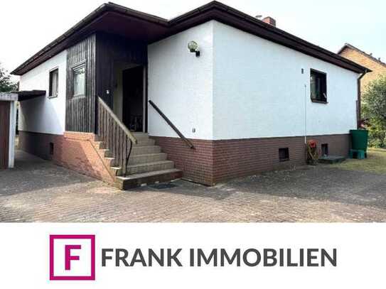 FRANK IMMOBILIEN - Wohnen für Jung & Alt! Bungalow in zentraler Lage von Rudow!