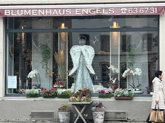 Schöner alt eingesessener Blumenladen mit Stammkunden im Herzen Bonns