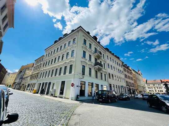 2-Jahresvertrag! 2 Raumwohnung, im 1. Obergeschoss, Bad mit Wanne &Fenster