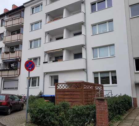 tolle 2- Zimmer DG Wohnung mit Balkon und Weitblick