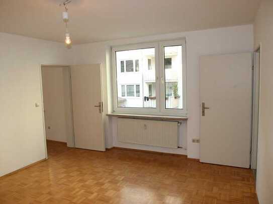 Hübsche 2-Zimmer-Wohnung mitten in Schwabing West, Echtparkettböden, ruhig, hell, u.v.m.