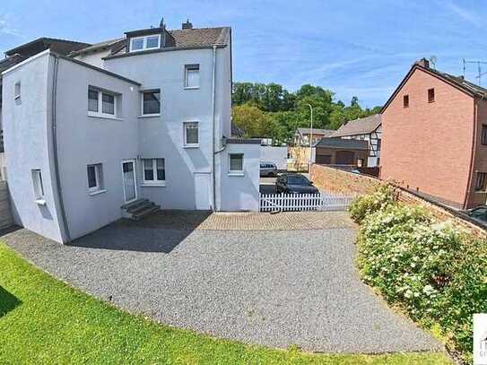 Kernsaniertes Familienhaus mit großem Garten in Kreuzau-Winden