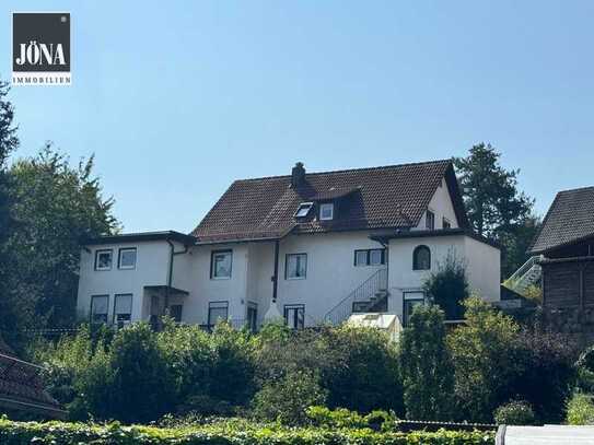 Gemütliches Wohnen mit Weitblick!
Grosses Einfamilienhaus mit Einliegerwohnung