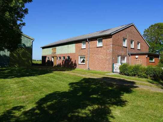 Preiswertes 5-Zimmer-Farmhaus mit Pferdekoppel in Nordstrand