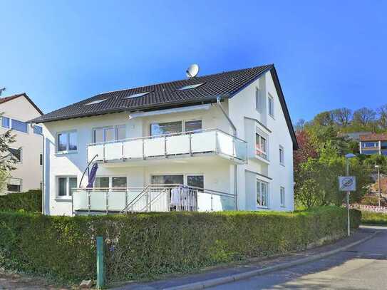 Sehr gepflegte 4-Zimmer-Obergeschosswohnung in Wohn- und Aussichtslage