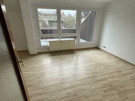 Schöne 4-Zimmer Wohnung in Oestrich-Winkel direkt am Rheinufer und nahe der EBS