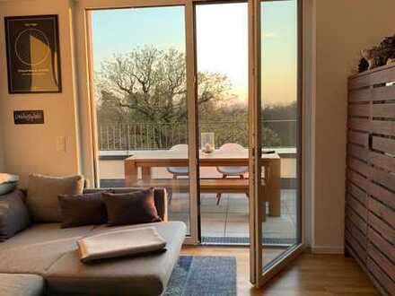 In Darmstadt: Gepflegte Penthouse-Wohnung mit vier Zimmern und Terrasse