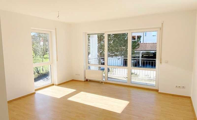                                                               Helle, renovierte 2-Zimmer-Wohnung mit Balkon und Einbauk&uuml;che in Coburg, ruhige&hellip;                                                       in Cortendorf (Coburg)