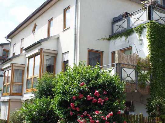 Am Torhaus Dölitz, 2 Zimmer Wohnung mit EBK, großer Terrasse